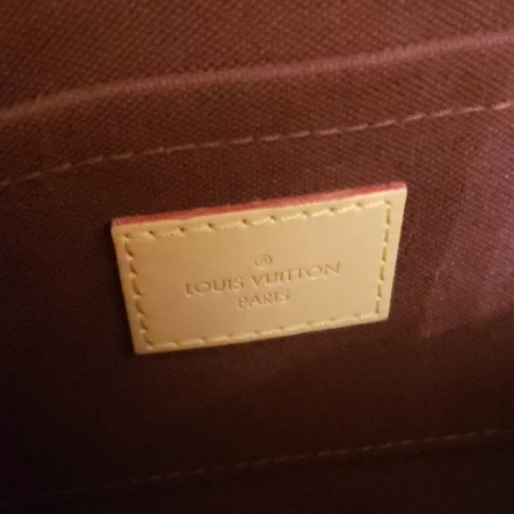 Louis Vuitton Favorite PM Monogram Canvas Crossbody Clutch NWT w/ Box Dust Bag - Picture 6 of 9